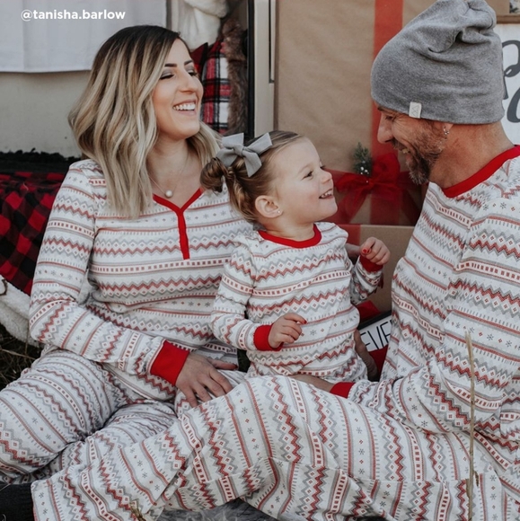 NWT fam Bundle NEW Matching Christmas Pajamas matching Lauren Conrad LC Jammies - Picture 7 of 12